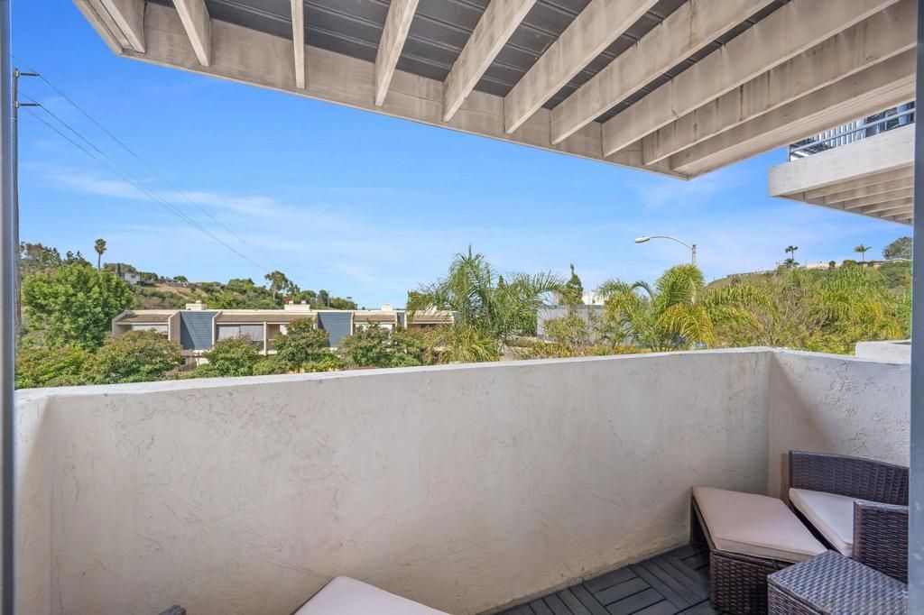 Image 17 of property listing at 3705 Balboa Terrace A, San Diego, CA 92117