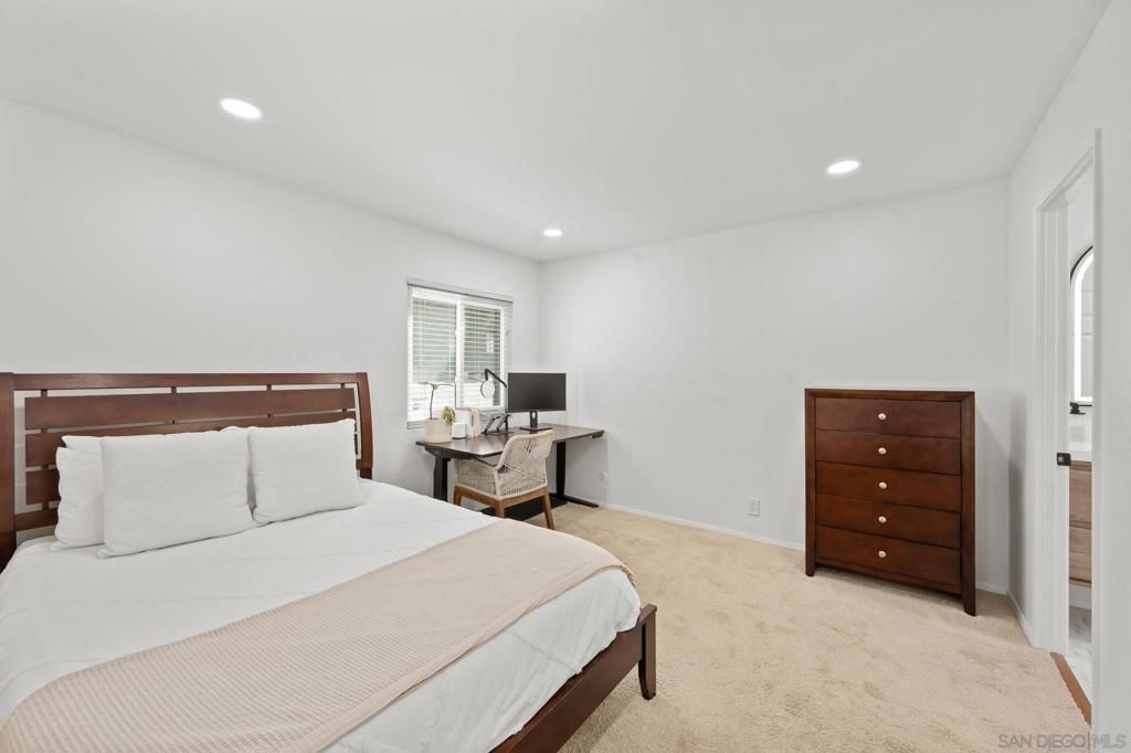 Image 19 of property listing at 3705 Balboa Terrace A, San Diego, CA 92117