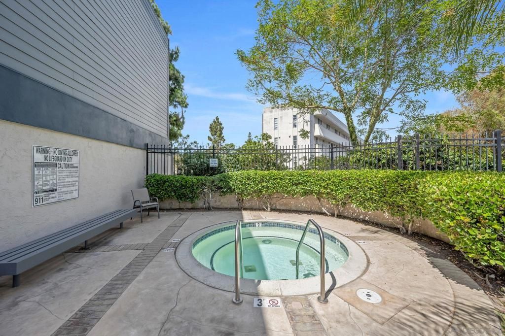 Image 35 of property listing at 3705 Balboa Terrace A, San Diego, CA 92117