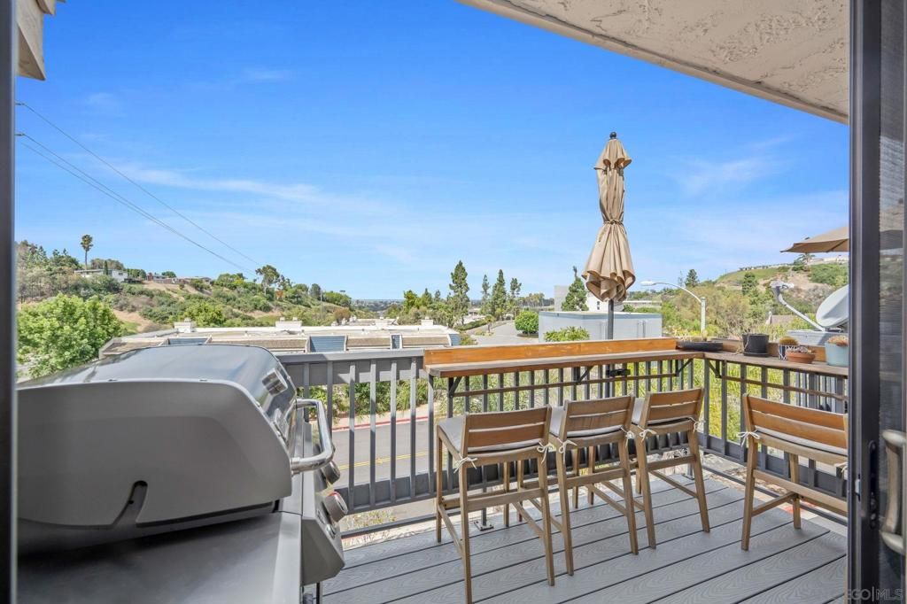 Image 5 of property listing at 3705 Balboa Terrace A, San Diego, CA 92117