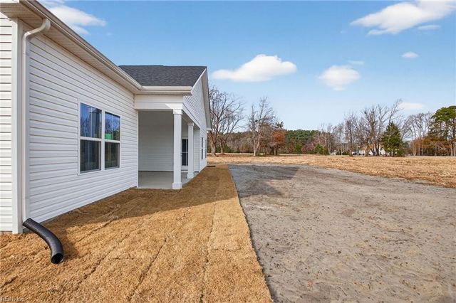 109 Backwoods LN, Moyock, NC 27958