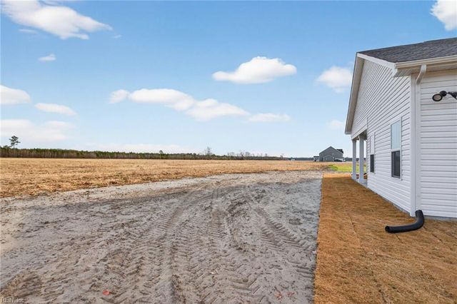 109 Backwoods LN, Moyock, NC 27958