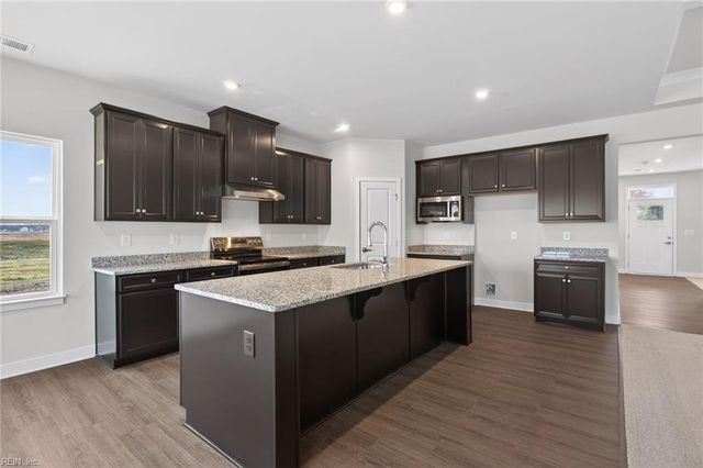 109 Backwoods LN, Moyock, NC 27958