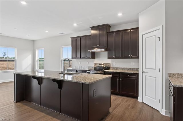 109 Backwoods LN, Moyock, NC 27958