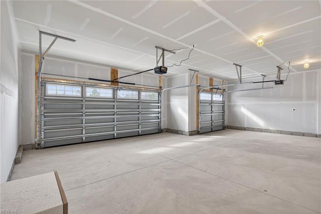 109 Backwoods LN, Moyock, NC 27958