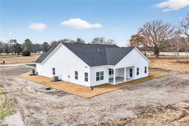 109 Backwoods LN, Moyock, NC 27958