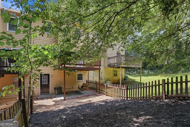 1100 Westfield Trace SE, Smyrna, GA 30082