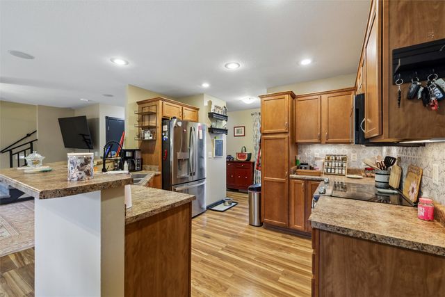 800 N Kenwood Boulevard, Indianola, IA 50125