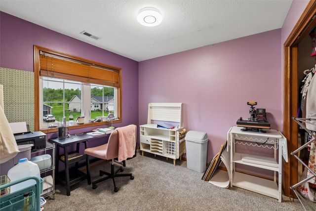 800 N Kenwood Boulevard, Indianola, IA 50125