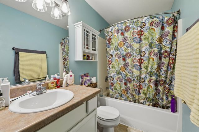 800 N Kenwood Boulevard, Indianola, IA 50125