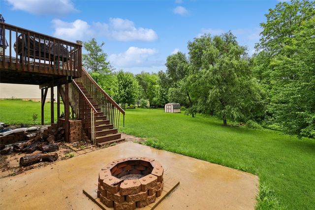 800 N Kenwood Boulevard, Indianola, IA 50125