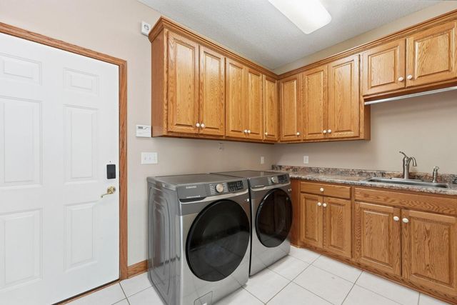 1609 Highland Trail, Saint Cloud, MN 56301