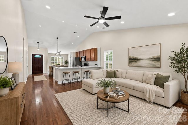 109 Washburn Range Drive, Mooresville, NC 28115