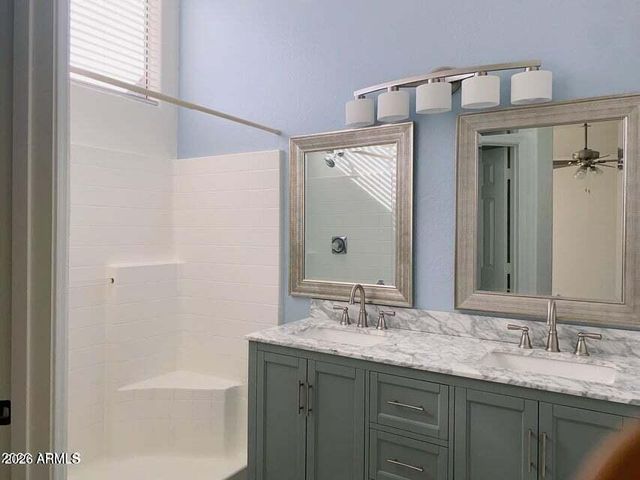 197 W Oxford Lane, Gilbert, AZ 85233