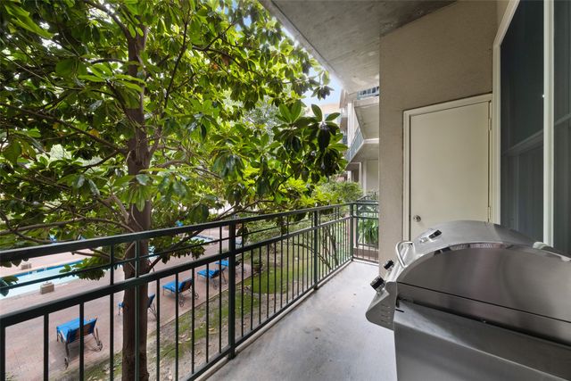 5055 Addison Circle 209, Addison, TX 75001