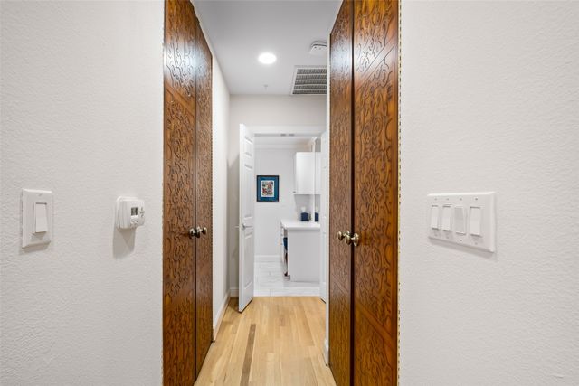 5055 Addison Circle 209, Addison, TX 75001