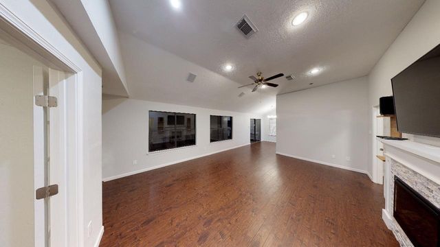 90 S 90 S Cobble Hill Pl Place, The Woodlands, TX 77381