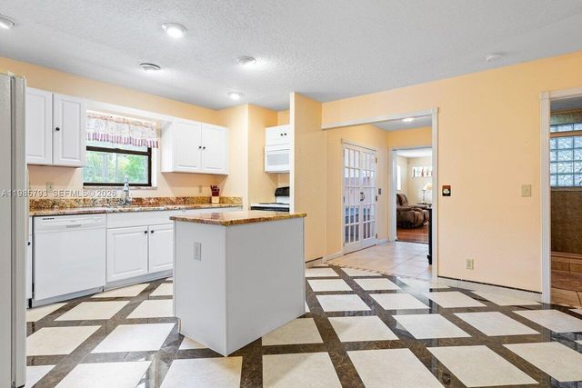 17315 N 60th Ln N, Loxahatchee, FL 33470