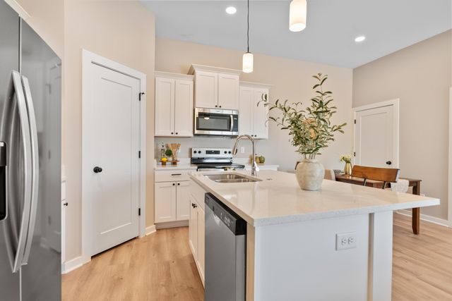 400 Trails Head Circle, Goddard, KS 67052