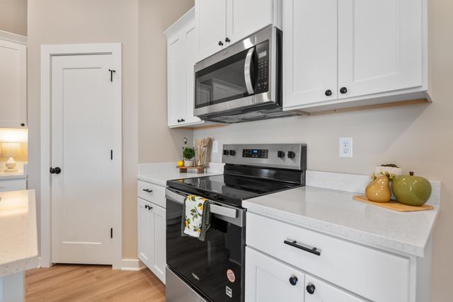 400 Trails Head Circle, Goddard, KS 67052