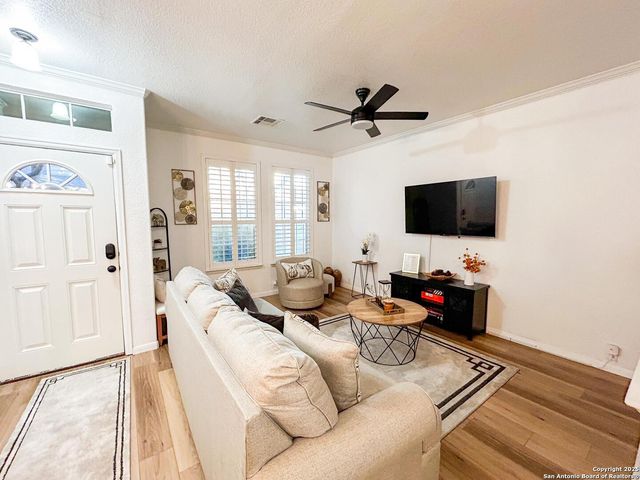 2508 Grayson Cir, San Antonio, TX 78232