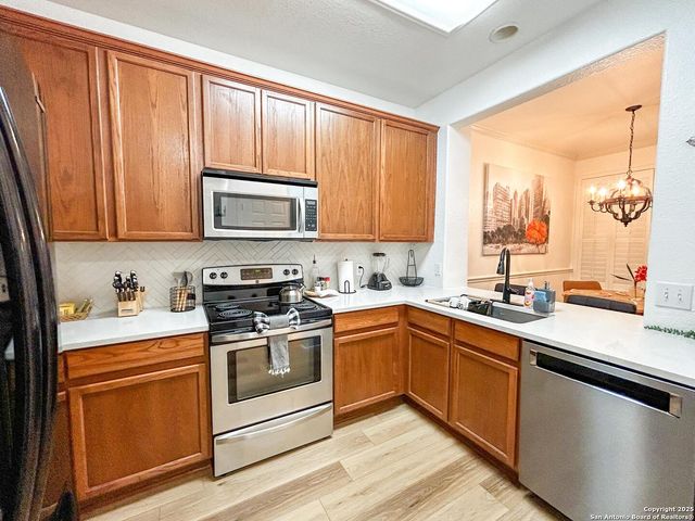 2508 Grayson Cir, San Antonio, TX 78232