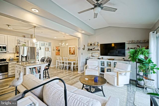 4 JOHN HALL DR, Ocean View, DE 19970