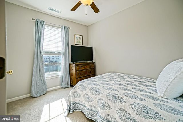 4 JOHN HALL DR, Ocean View, DE 19970