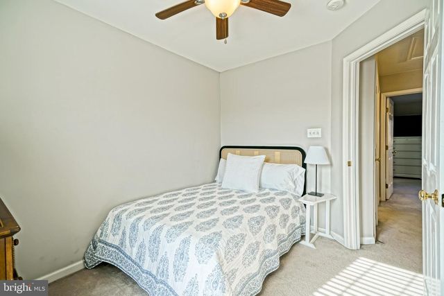 4 JOHN HALL DR, Ocean View, DE 19970