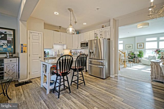 4 JOHN HALL DR, Ocean View, DE 19970