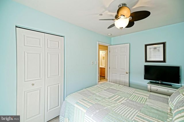 4 JOHN HALL DR, Ocean View, DE 19970