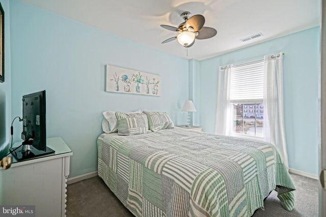 4 JOHN HALL DR, Ocean View, DE 19970