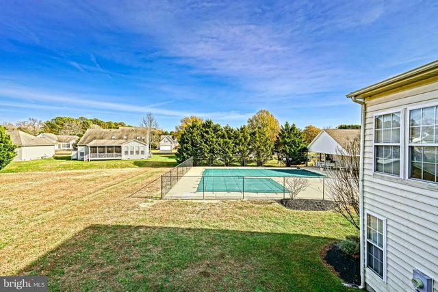 4 JOHN HALL DR, Ocean View, DE 19970