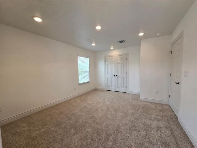 2105 Tiger TRL 403, Round Rock, TX 78665