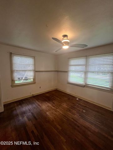 3001 FOREST Boulevard, Jacksonville, FL 32246