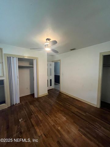 3001 FOREST Boulevard, Jacksonville, FL 32246