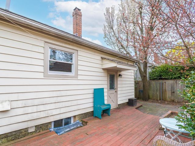 32 9th Avenue, Sea Cliff, NY 11579