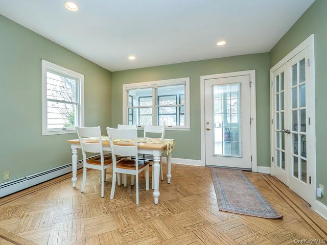 32 9th Avenue, Sea Cliff, NY 11579