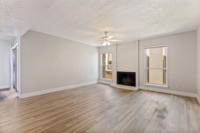 5522 Boca Raton Boulevard 404, Fort Worth, TX 76112