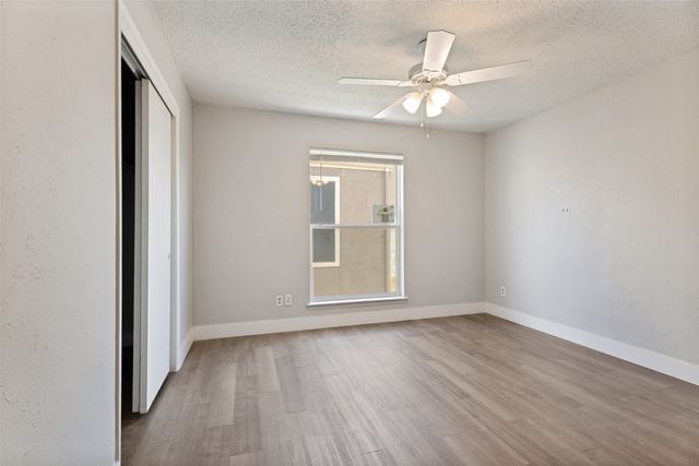 5522 Boca Raton Boulevard 404, Fort Worth, TX 76112