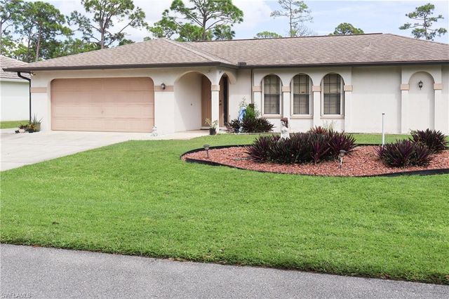 18122 Sandy Pines CIR, North Fort Myers, FL 33917