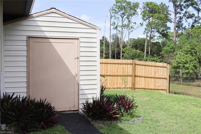 18122 Sandy Pines CIR, North Fort Myers, FL 33917