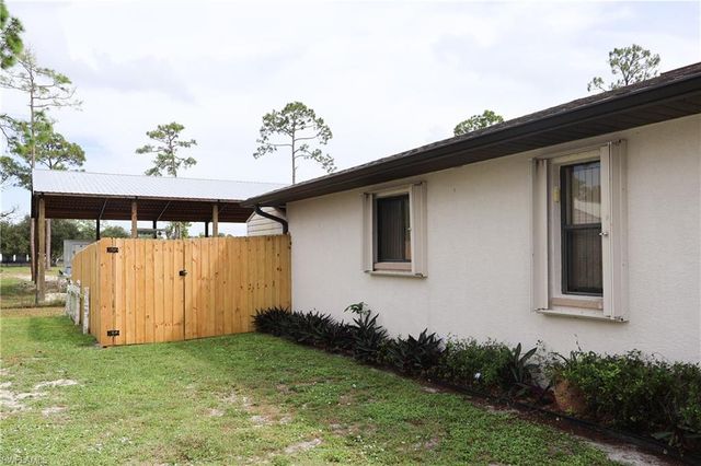18122 Sandy Pines CIR, North Fort Myers, FL 33917