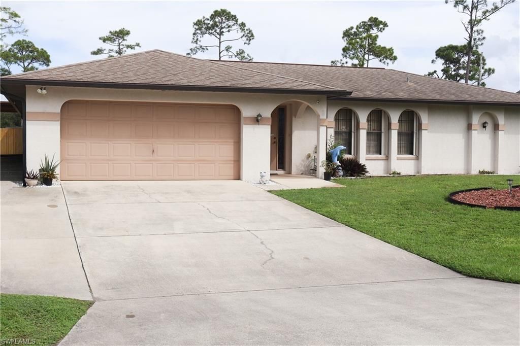 18122 Sandy Pines CIR, North Fort Myers, FL 33917