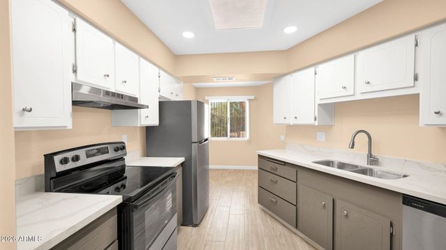 19445 N STAR RIDGE Drive, Sun City West, AZ 85375