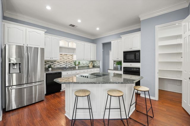 8712 Bellechase Road, Granbury, TX 76049