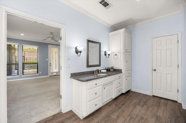 8712 Bellechase Road, Granbury, TX 76049
