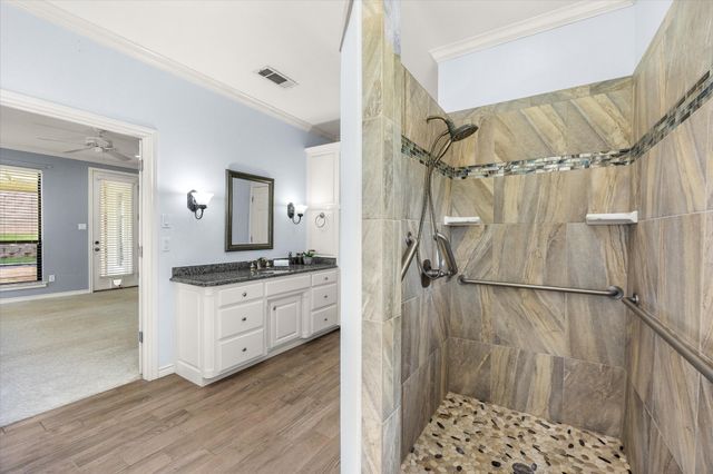 8712 Bellechase Road, Granbury, TX 76049