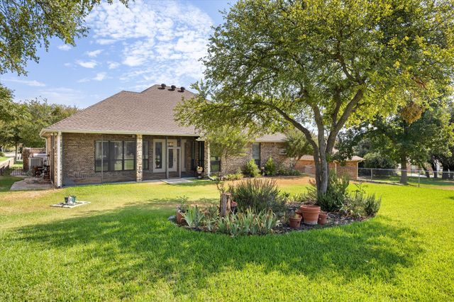 8712 Bellechase Road, Granbury, TX 76049