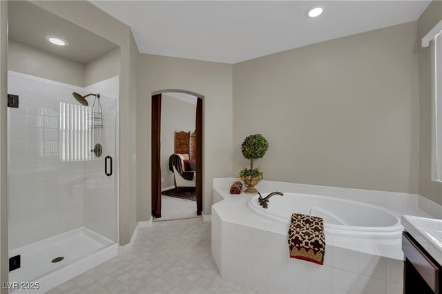 9046 Barium Rock Avenue, Las Vegas, NV 89143